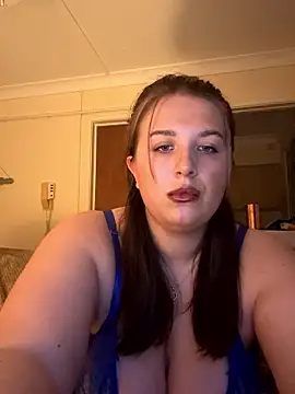 CutieCurvyGirlxo online show from 01/11/26, 09:44