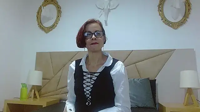 amanda ramirez online show from 10/24/25, 07:57