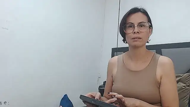 amanda ramirez online show from 04/07/26, 09:49