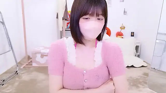 Snapshot of _suika_ chatting on 04/15/26, 02:43 suika online show from 04/15/26, 02:43
