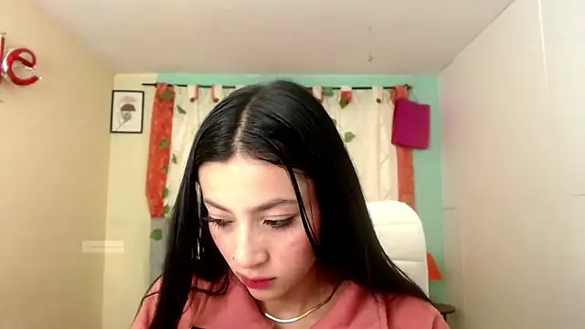 Snapshot of vale_miel chatting on 09/26/25, 06:04 vale miel online show from 09/26/25, 06:04