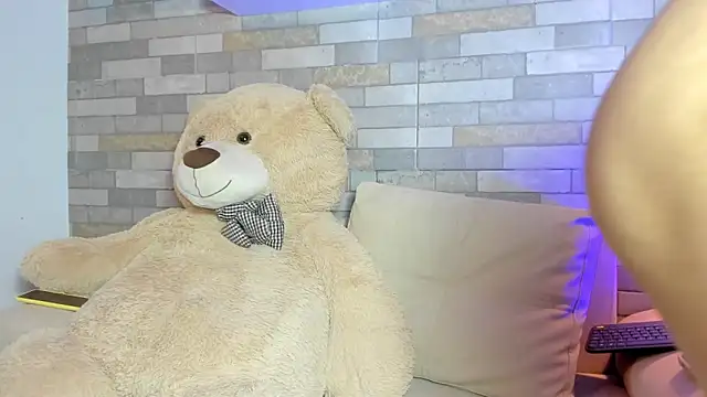 DixyPalmer online show from 12/04/25, 07:35