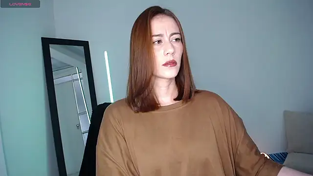 Snapshot of ANASTASIA_DOLL8 chatting on 02/06/26, 05:42 ANASTASIA DOLL8 online show from 02/06/26, 05:42