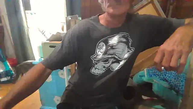 Lovyourpuss online show from 03/01/26, 10:10