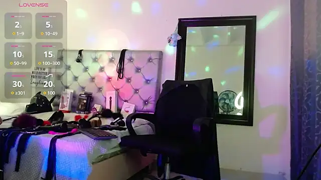 gisell taylor18 online show from 03/04/26, 12:02