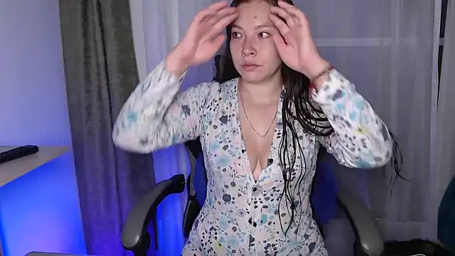 mariaana  222 online show from 03/28/26, 04:46