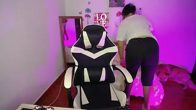 mariaana  222 online show from 10/13/25, 03:41