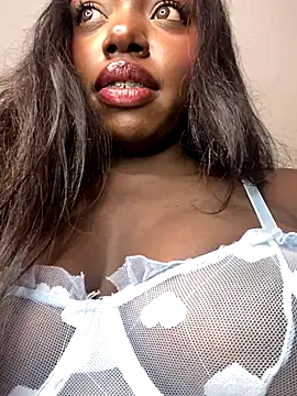 alissradiante1 online show from 11/23/25, 02:43