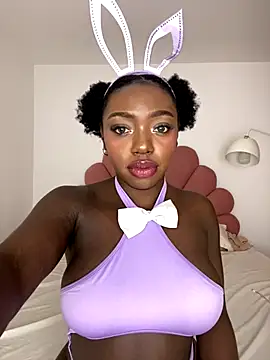 alissradiante1 online show from 11/01/25, 12:06