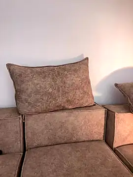 alissradiante1 online show from 12/02/25, 03:30