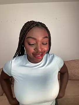 alissradiante1 online show from 02/28/26, 02:44