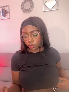 alissradiante1 online show from 04/10/26, 10:17