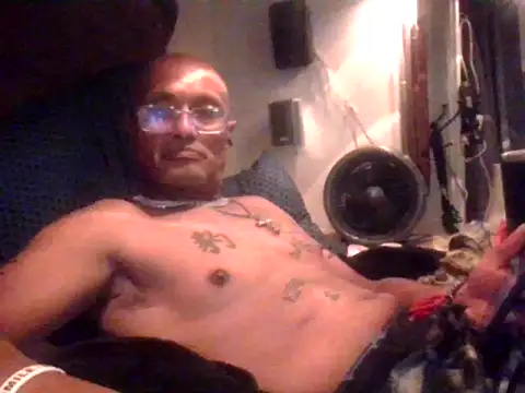 badboy2u2025 online show from 03/21/26, 07:20