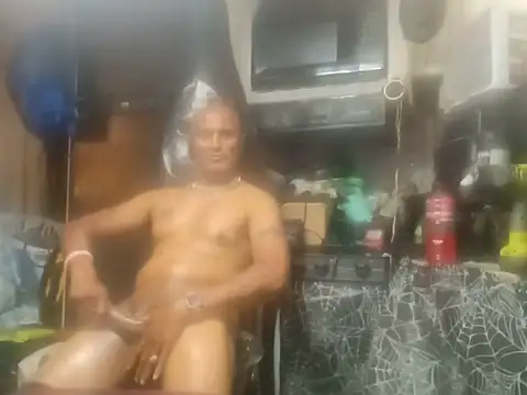 badboy2u2025 online show from 05/17/26, 03:50