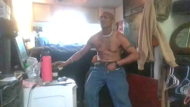 badboy2u2025 online show from 01/17/26, 12:48