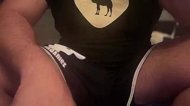 Snapshot of CloudyMuscleBeefy chatting on 09/13/25, 09:48 CloudyMuscleBeefy online show from 09/13/25, 09:48