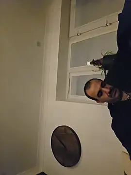 Snapshot of CloudyMuscleBeefy chatting on 12/23/25, 01:05 CloudyMuscleBeefy online show from 12/23/25, 01:05