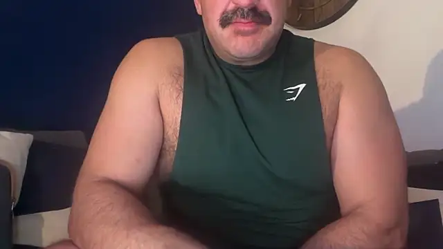 CloudyMuscleBeefy online show from 12/02/25, 03:07