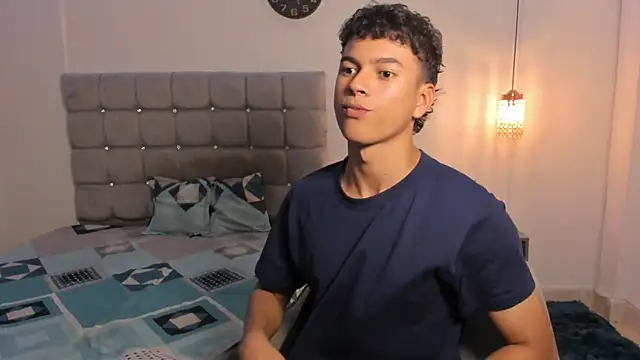 Snapshot of Santy_Stump chatting on 11/29/25, 08:31 Santy Stump online show from 11/29/25, 08:31