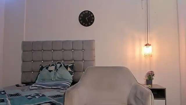 Snapshot of Santy_Stump chatting on 12/04/25, 10:09 Santy Stump online show from 12/04/25, 10:09