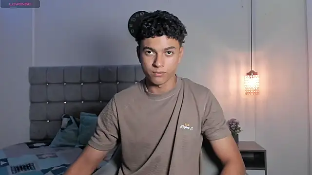 Snapshot of Santy_Stump chatting on 12/01/25, 08:53 Santy Stump online show from 12/01/25, 08:53