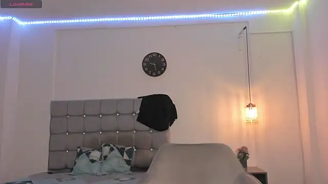 Snapshot of Santy_Stump chatting on 11/23/25, 08:08 Santy Stump online show from 11/23/25, 08:08