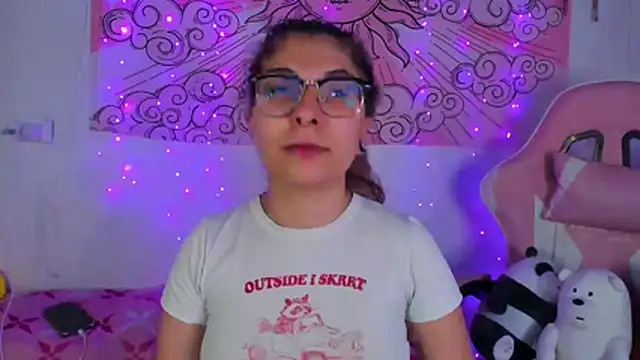 Snapshot of abbie_jensen_ chatting on 07/10/26, 06:57 abbie jensen online show from 07/10/26, 06:57