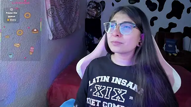 abbie jensen  online show from 10/30/25, 02:21