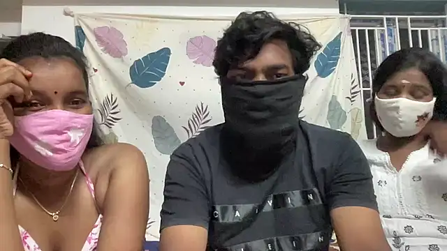 Snapshot of Tamil_india_couples_ chatting on 07/17/26, 07:00 Tamil india couples online show from 07/17/26, 07:00