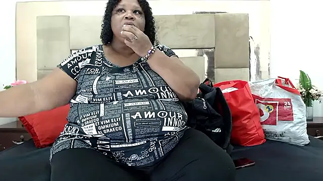 Exoticbigmandy online show from 04/23/26, 01:35
