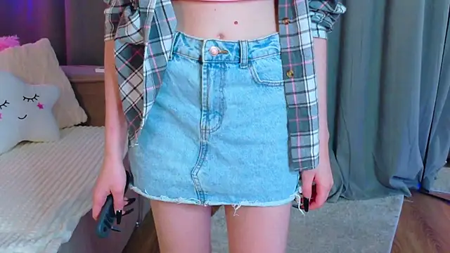 StarrShinee online show from 11/14/25, 01:42