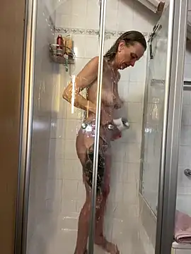 LucyLingerie78 online show from 02/06/26, 09:16