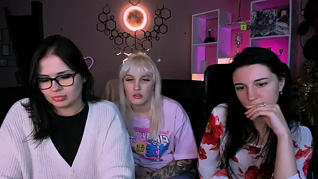 jeren smile online show from 11/19/25, 08:31