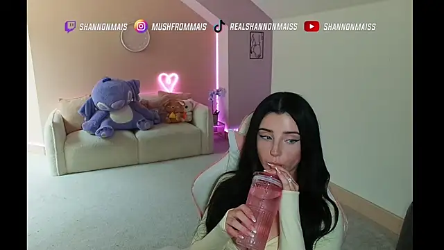 itsmais online show from 10/27/25, 01:12