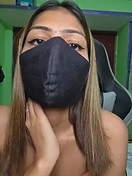 Isha Sax online show from 04/11/26, 01:59