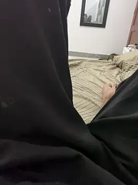 USUARIO-23 online show from 04/12/26, 11:30