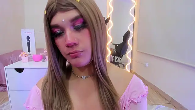 ocean tay online show from 10/15/25, 02:10