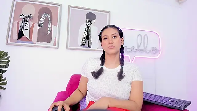 niia7 online show from 06/14/26, 07:15