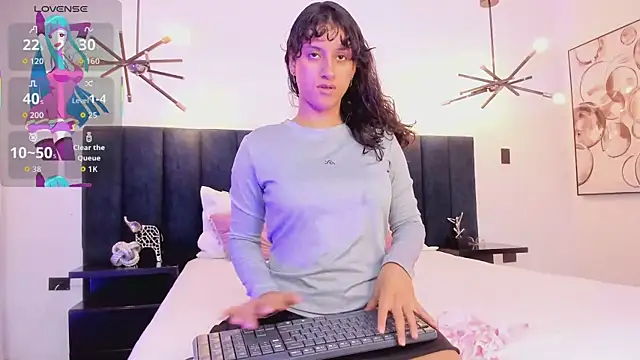 Snapshot of niia7 chatting on 12/04/25, 09:14 niia7 online show from 12/04/25, 09:14