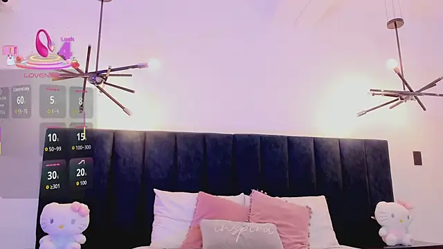 Snapshot of niia7 chatting on 10/11/25, 07:37 niia7 online show from 10/11/25, 07:37