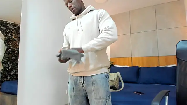 Snapshot of MarcusBlack_ chatting on 07/29/26, 11:42 MarcusBlack online show from 07/29/26, 11:42