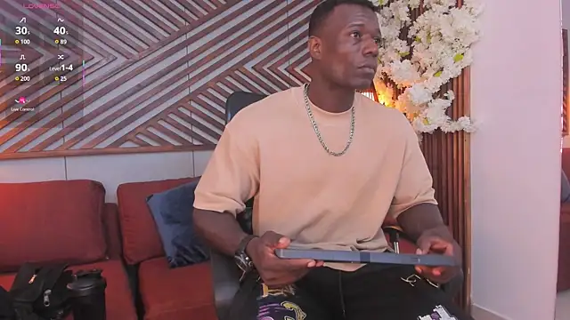 Snapshot of MarcusBlack_ chatting on 11/02/25, 03:28 MarcusBlack online show from 11/02/25, 03:28