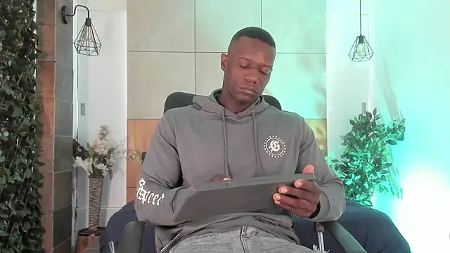 Snapshot of MarcusBlack_ chatting on 05/07/26, 11:35 MarcusBlack online show from 05/07/26, 11:35