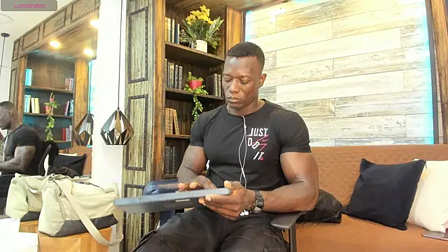 Snapshot of MarcusBlack_ chatting on 06/26/26, 12:55 MarcusBlack online show from 06/26/26, 12:55