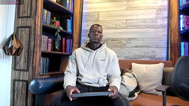 Snapshot of MarcusBlack_ chatting on 07/18/26, 12:36 MarcusBlack online show from 07/18/26, 12:36