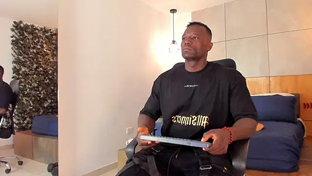 Snapshot of MarcusBlack_ chatting on 07/28/26, 12:12 MarcusBlack online show from 07/28/26, 12:12