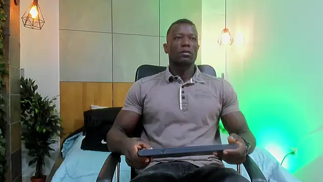 Snapshot of MarcusBlack_ chatting on 09/23/25, 11:28 MarcusBlack online show from 09/23/25, 11:28