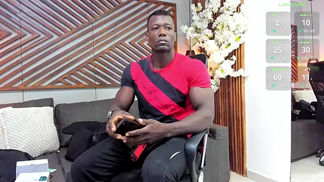 Snapshot of MarcusBlack_ chatting on 11/12/25, 11:25 MarcusBlack online show from 11/12/25, 11:25