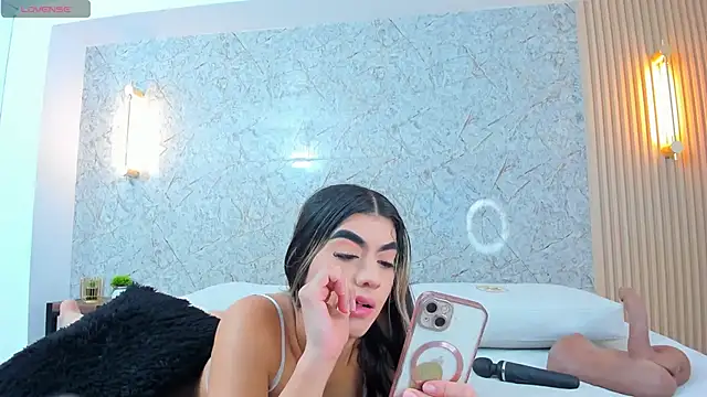 Snapshot of Antonella_west chatting on 11/08/25, 08:34 Antonella west online show from 11/08/25, 08:34