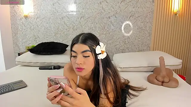Antonella west online show from 10/16/25, 07:44